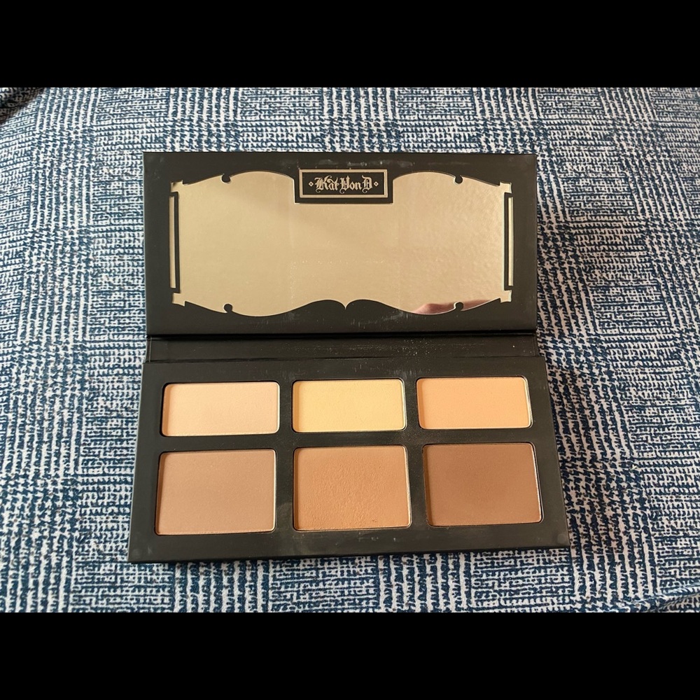 KVD shade and light contour palette